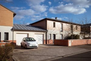 Surface prévoir pour un garage pour 2 voitures